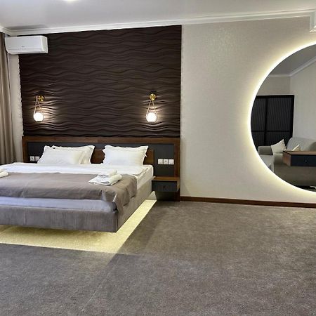 Grand Way Hotel Taraz Kültér fotó