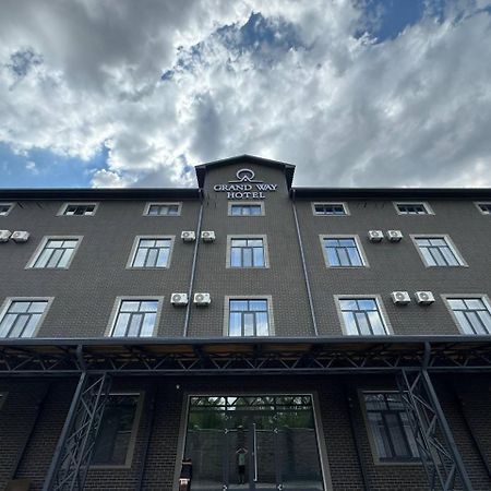Grand Way Hotel Taraz Kültér fotó