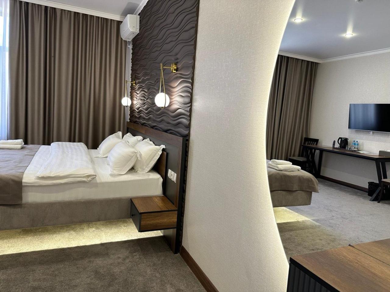 Grand Way Hotel Taraz Kültér fotó