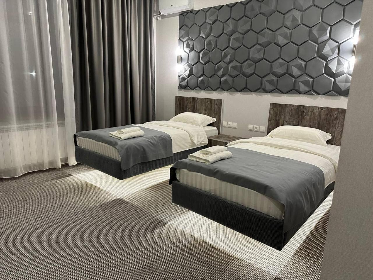 Grand Way Hotel Taraz Kültér fotó