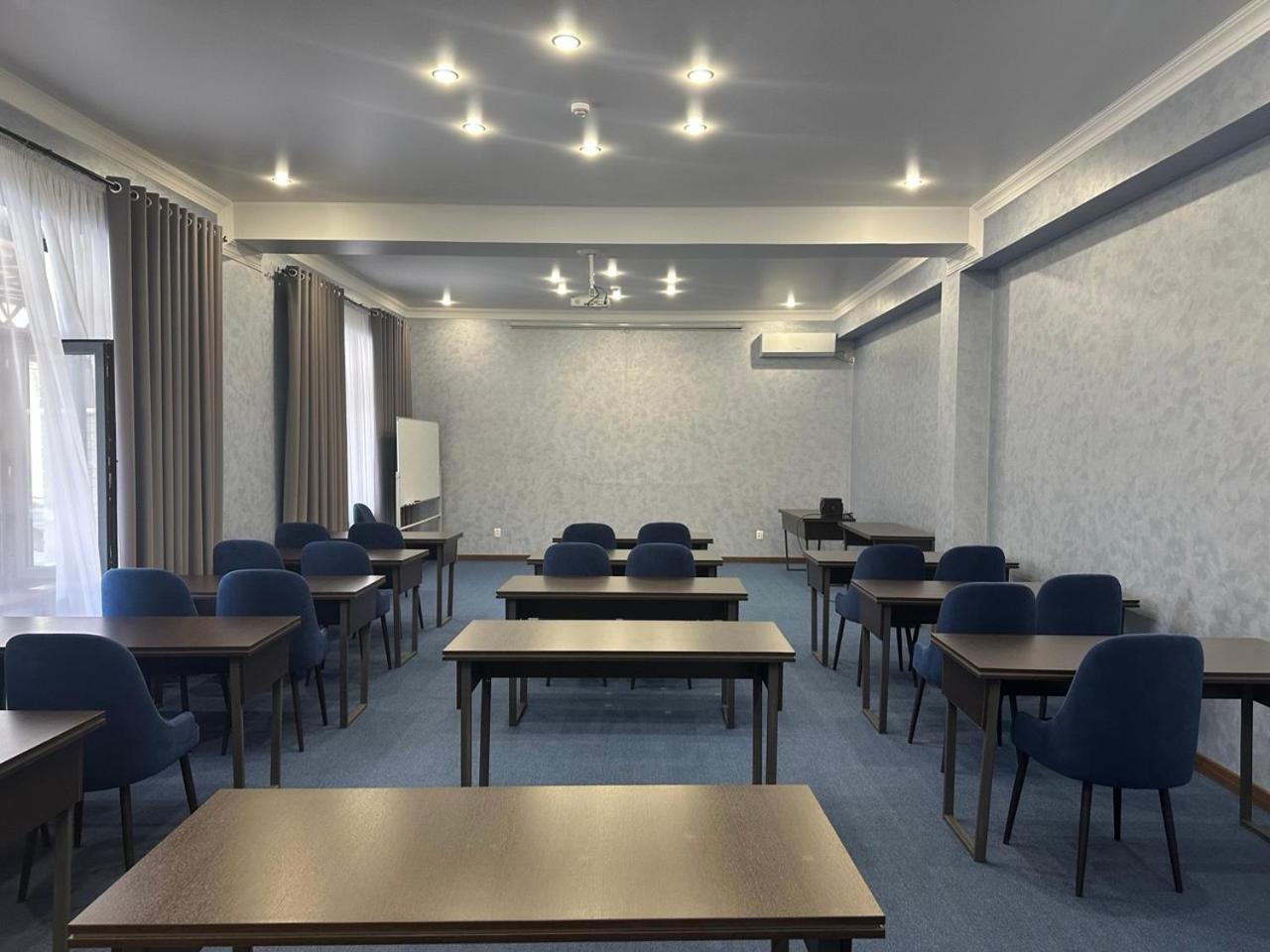 Grand Way Hotel Taraz Kültér fotó